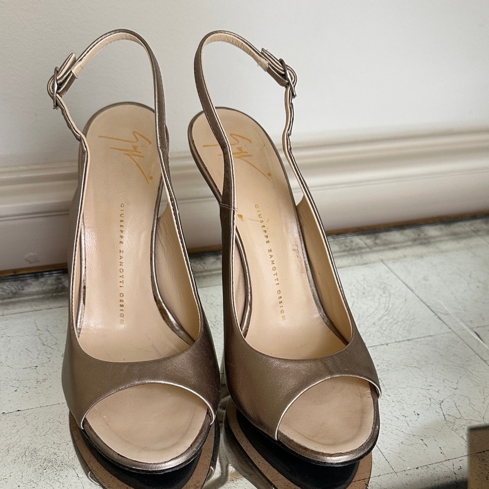 Giuseppe Zanotti pewter Slingback Heels